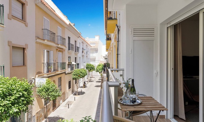 Fuengirola City Centre Apartment | Central and cozy near the beach by Costarentals - Ref 117