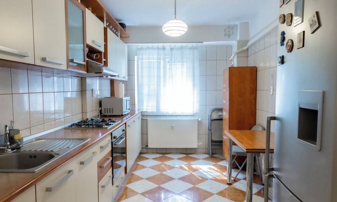 Sector 4 Apartment | Central apartment Bucharest by Micaitalie