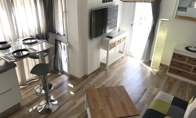 San Anton Apartment | Central apartment, fully renovated, sunny balcony and free bicycles