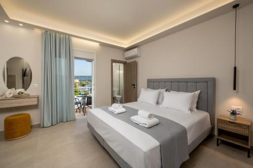Kremasti Apartment | Central Avenue Studios