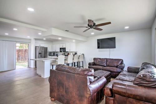 Country Rose House | Central Bakersfield Townhome with Private Patio