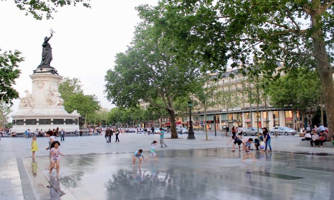 Porte-Saint-Martin Apartment | CENTRAL = BEAUTIFUL Area ; MODERN BRIGHT Apartment