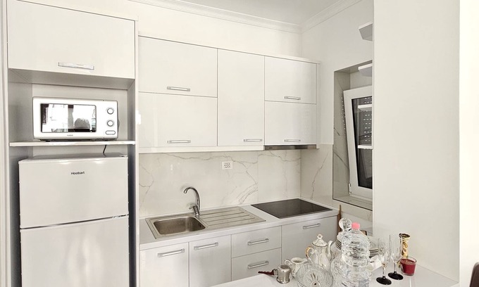 Tirana Apartment | Central Charm: Tirana Hideaway