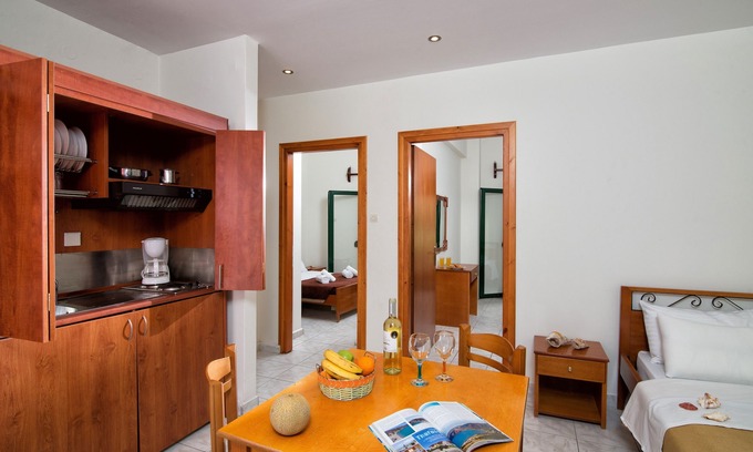 Limenas Chersonisou Apartment | Central Cozy Apartment 150m from sandy beach!