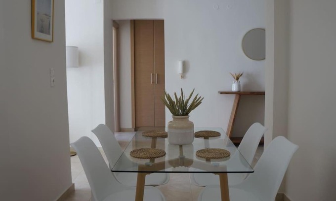 Chalcis Apartment | Central Delight