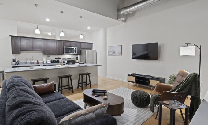 Central Business District Apartment | Central Downtown Apartment - 1BR