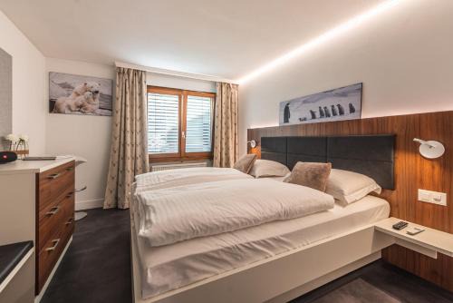 Zermatt Apartment | Central & Elegant Apartments,partially with Fireplace, by Zermatt Rental