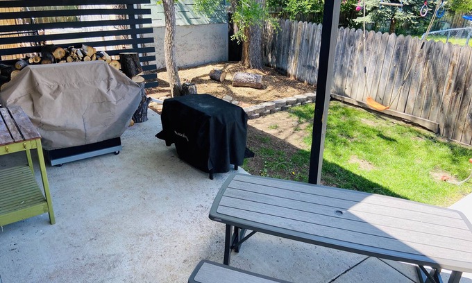 Sheridan House | Central family friendly whole house stay