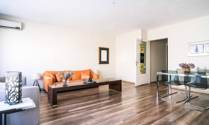 Osmanbey Apartment | Central Flat 3 min to Metro and City's Nisantasi