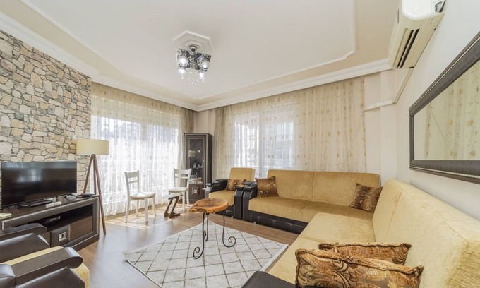 Antalya City Centre Apartment | Central Flat w Balcony 10 min to MarkAntalya Mall