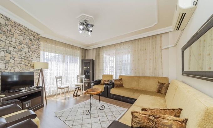 Antalya City Centre Apartment | Central Flat w Balcony 10 min to MarkAntalya Mall