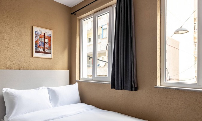 Fatih Apartment | Central, Furnished Studio 5 min to Coast in Fatih
