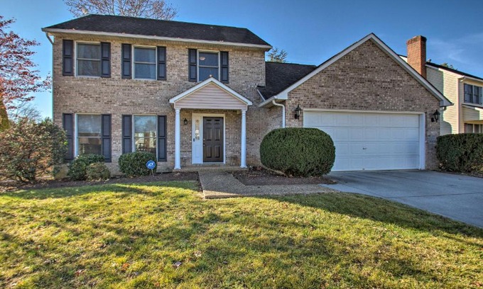 Harrisonburg House | Central Harrisonburg Home with Fenced-In Yard!