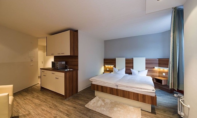 Berg am Laim Apartment | Central Hotel Apart München