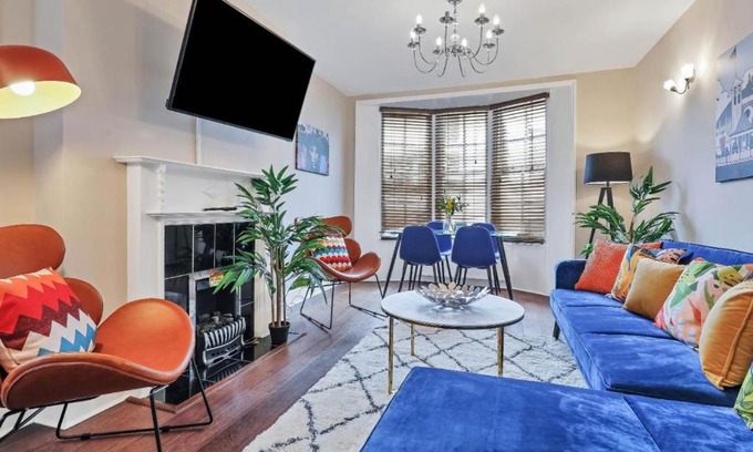 The Lanes Apartment | Central Lanes Pad By My Getaways Free parking for one car