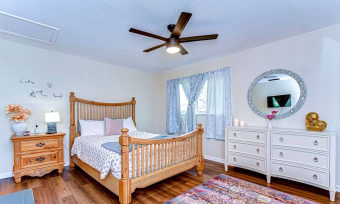 Pinellas Park Apartment | Central Location: Heated pool, W/D on site, pets OK