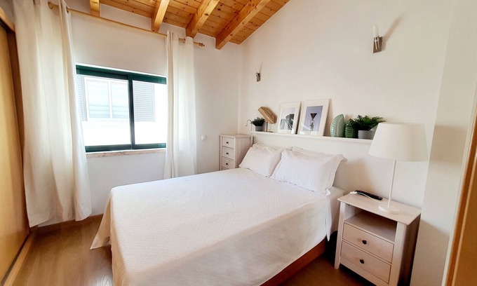 Olhao House | Central, one-bedroom duplex near the sea. Free Wi-Fi