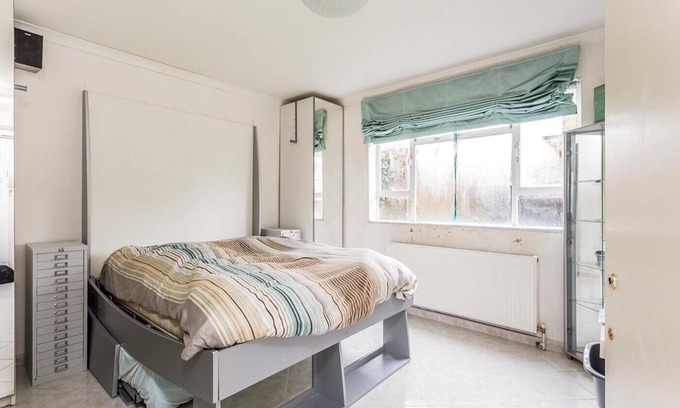 Canonbury Apartment | Central one bedroom flat. CONTACT ME BEFORE BOOKING TO CHECK AVAILABILITY