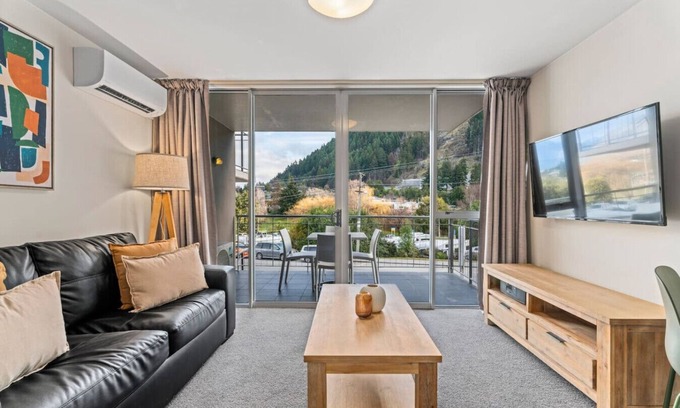 Queenstown City Centre Apartment | Central QT | 5 min walk to town