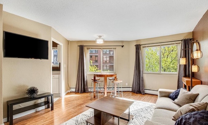 Downtown Seattle Apartment | Central Respite