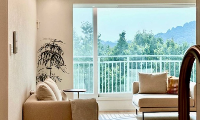 Jayang-dong Apartment | Central Seoul l Serene & Healing l Central Seoul l Close to Myeongdong/Gangnam