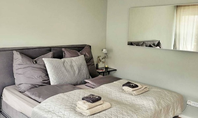 Saarbruecken Apartment | Central. Stylish. With balcony at the castle in Saarbrücken!