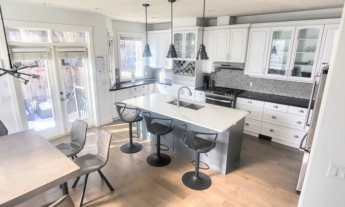 Parkhill-Stanley Park House | Central Upscale 4 Storey House