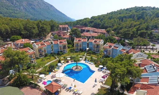 Hisaronu Apartment | Centrally located 2 bed 1 bath apartment in Hisaronu Center with FREE WIFI