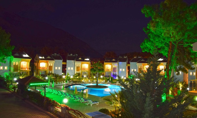 Hisaronu Apartment | Centrally located 2 bed 1 bath apartment in Hisaronu Center with FREE WIFI