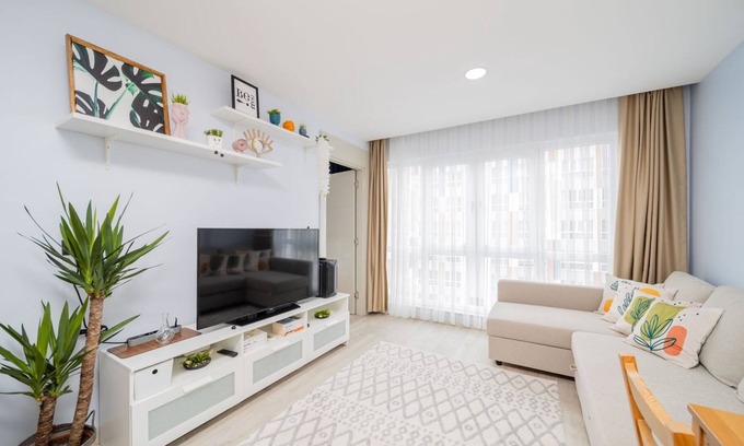 Kepez Apartment | Centrally Located Flat with Pool in Antalya