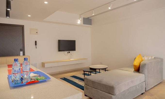 Nairobi Upper Hill Apartment | Centrally located making it easy to access shopping centers, CBD and airports.