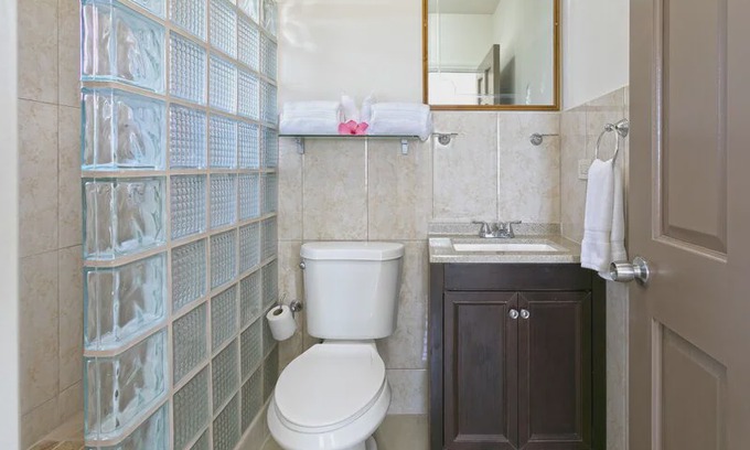 The Quarter Apartment | Centrally Located near St James Medical School and Shopping- 2 Bedrooms NEW