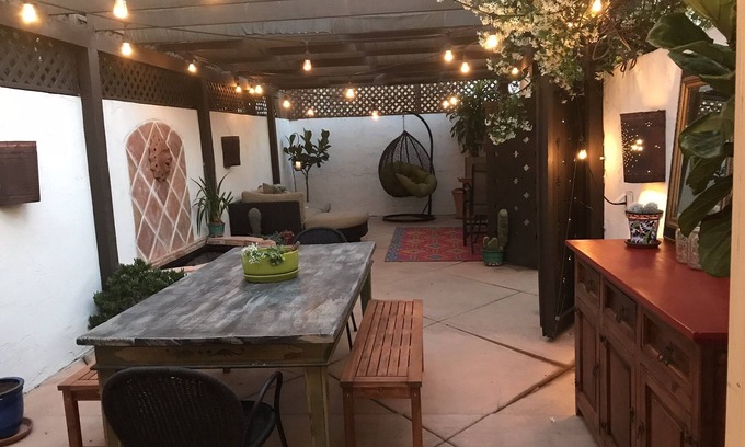 North Park House | Centrally Located, Private Bungalow with AC and parking space