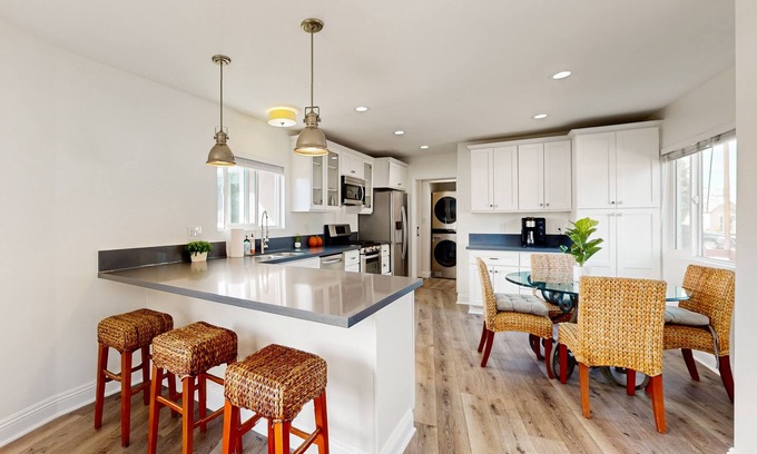 El Cerrito House | Centrally located retreat with a yard, jacuzzi tub, & gaming system - dogs ok