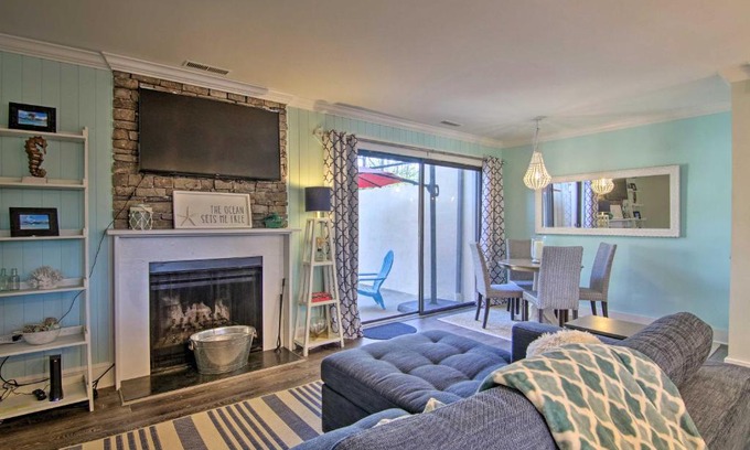 Bethany Beach House | Centrally Located Townhome about 1 Mi to Bethany Beach