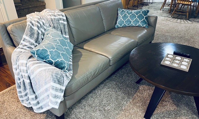 Port Orchard House | Centrally located, chic, & simple near downtown
