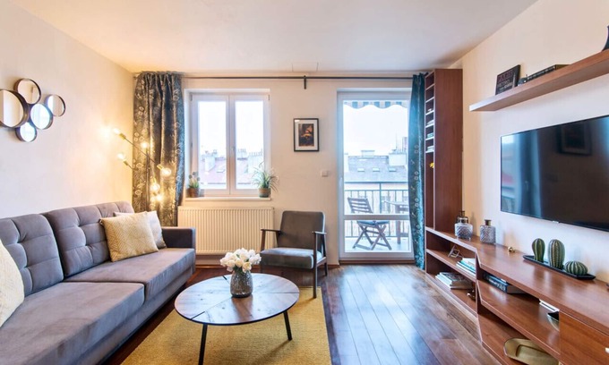 Prague 2 Apartment | Centre, Terrace and Quiet Delux apartment with excellent ❤ Location ❤