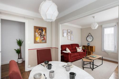 Downtown Apartment | Centre-ville et proche hôpital Morvan/T3 lumineux