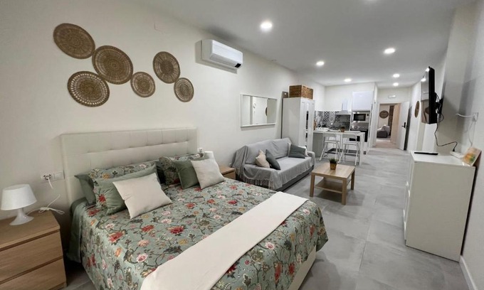La Trinidad Apartment | Centro Estudio Trinidad Málaga 3