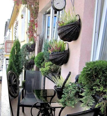 Srodmiescie Apartment | Centrum, 700m do plaży - 2 sypialnie, salon, balkon, bezpłatny parking,