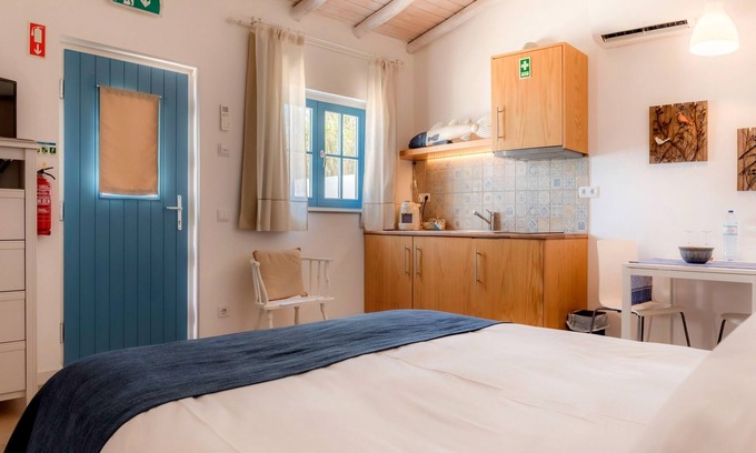 Sagres Apartment | Cercas Velhas Forno - Beautiful Studio in Sagres