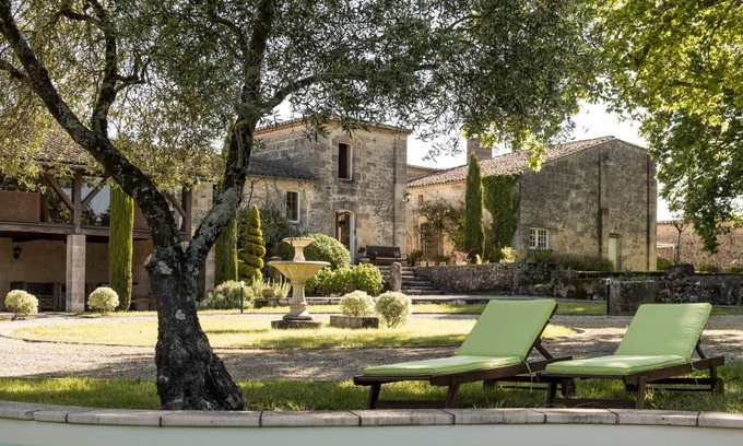 Belves-de-Castillon House | Château Claud Bellevue