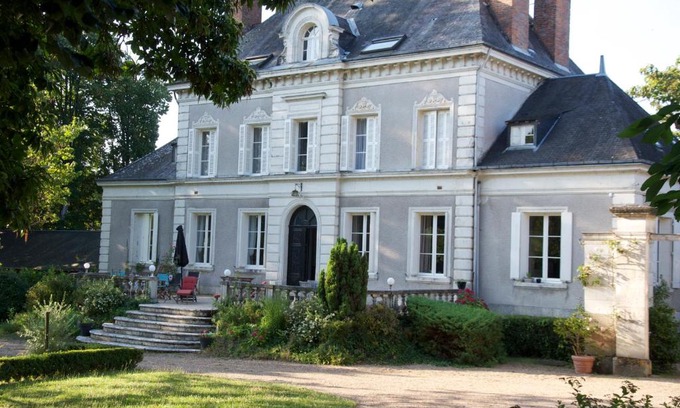 Saint-Georges-sur-Cher Bed & Breakfast | Château de la Chaise