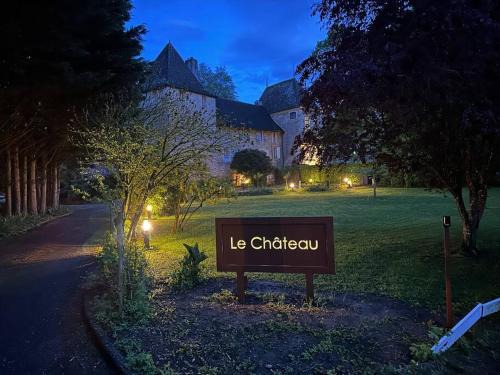 Dracy-le-Fort Apartment | Château de Dracy - La Rêveuse