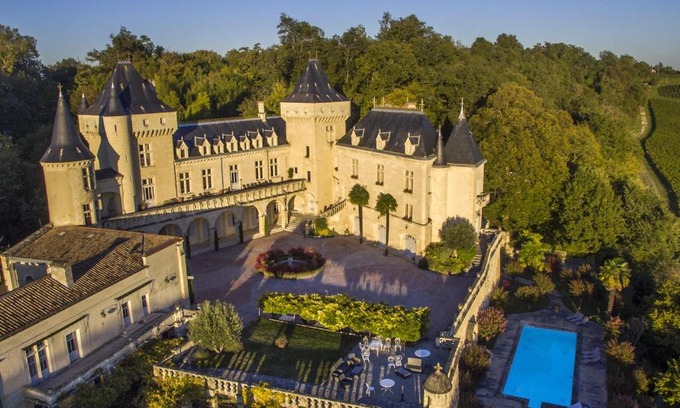 La Riviere Bed & Breakfast | Château de La Rivière