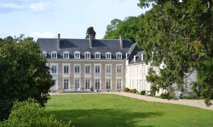 Saint-Ouen-les-Vignes Bed & Breakfast | Château de Saint Ouen les Vignes