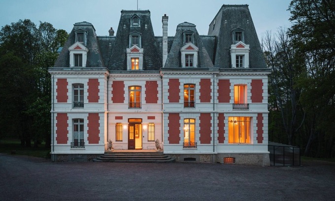 Trouville-sur-Mer Other | Château et SPA vue mer 20 à 40 Pers