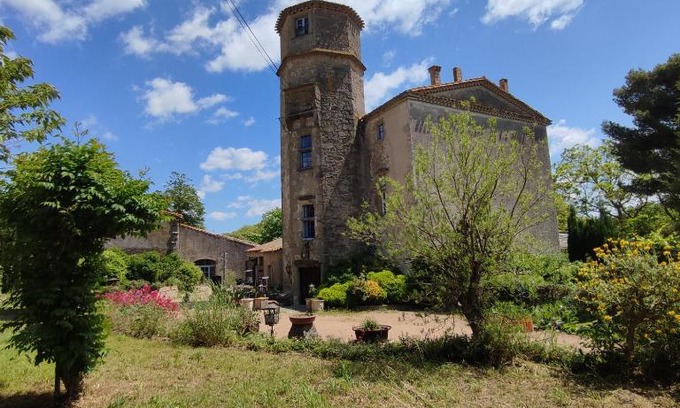 Carcassonne Bed & Breakfast | Château Saint-Martin
