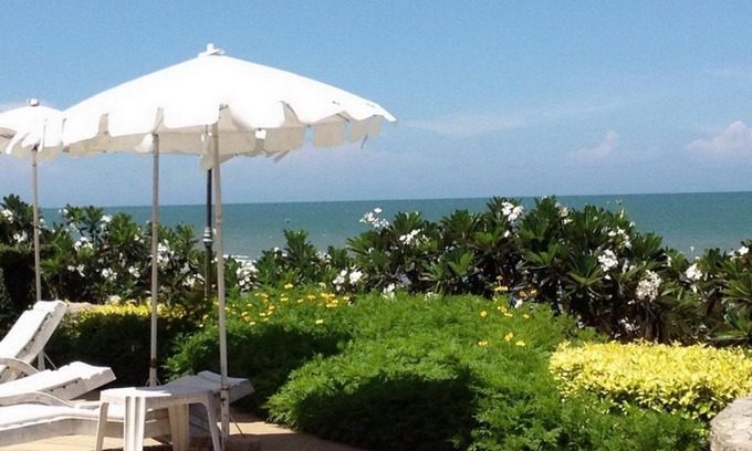 Cha-am Apartment | Cha-Am Beach Club