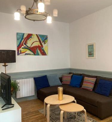 Mulhouse Apartment | CHACHACHA appartement de charme, calme,balcon 5pers 4étoiles, patio